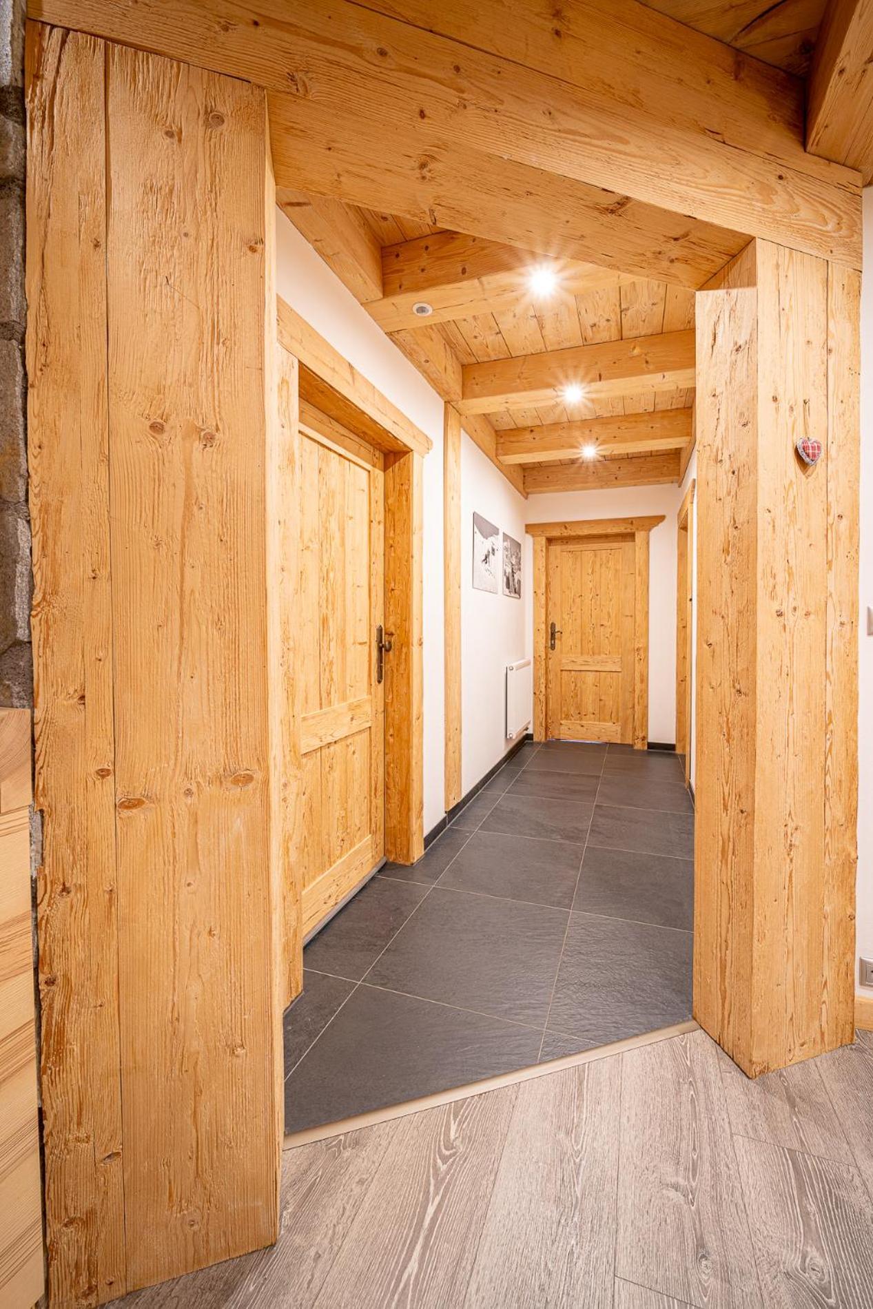 Tatrachalet Lomnica Rent ตาตรันสกา ลอมนีจา ภายนอก รูปภาพ